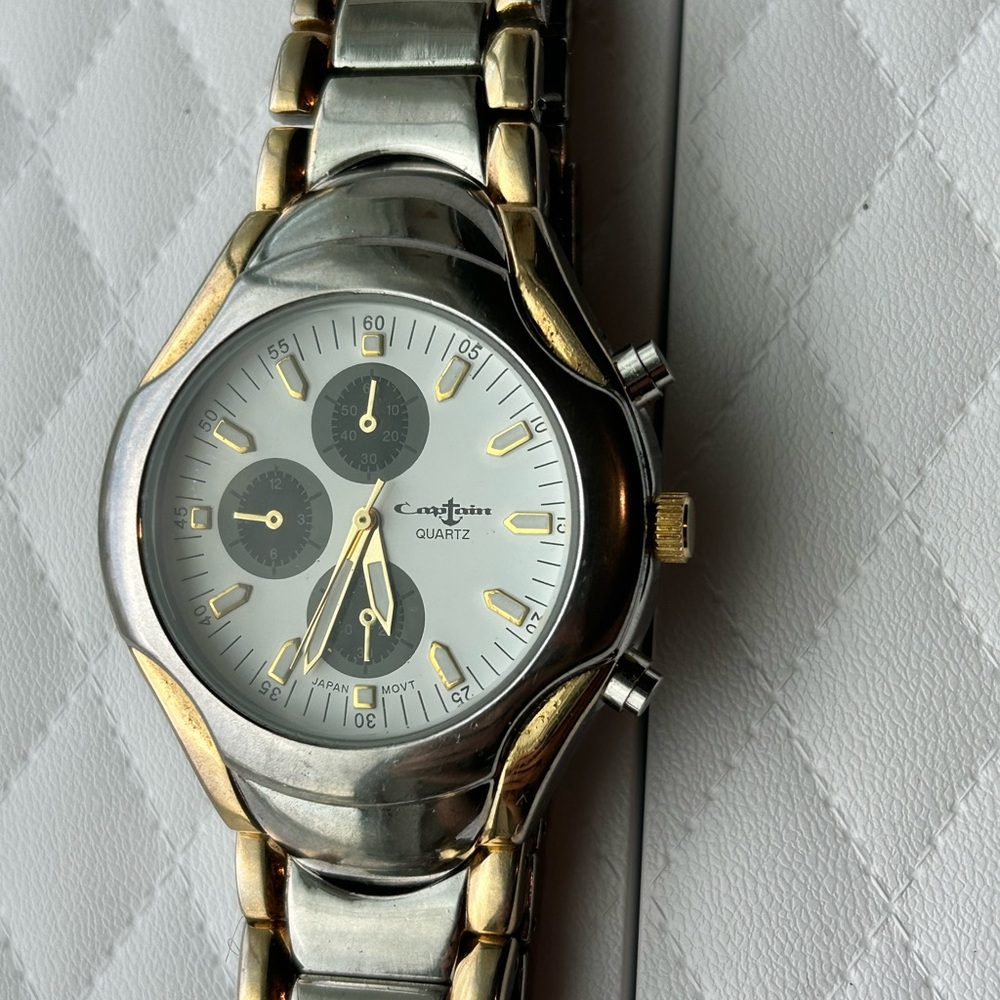Silver and Gold Men's Quartz Watch